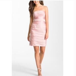 MONIQUE LHUILLIER Ruched Strapless Pink Dress